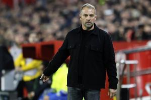 输巴黎、摩纳哥和多特，弗里克在欧冠遭遇第3场失利