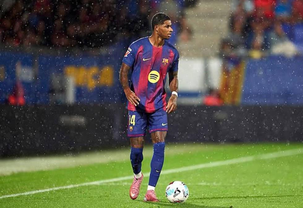 电竞比分-世体：拉什福德买断条款6月才到期，若激活将分3年付3000万欧